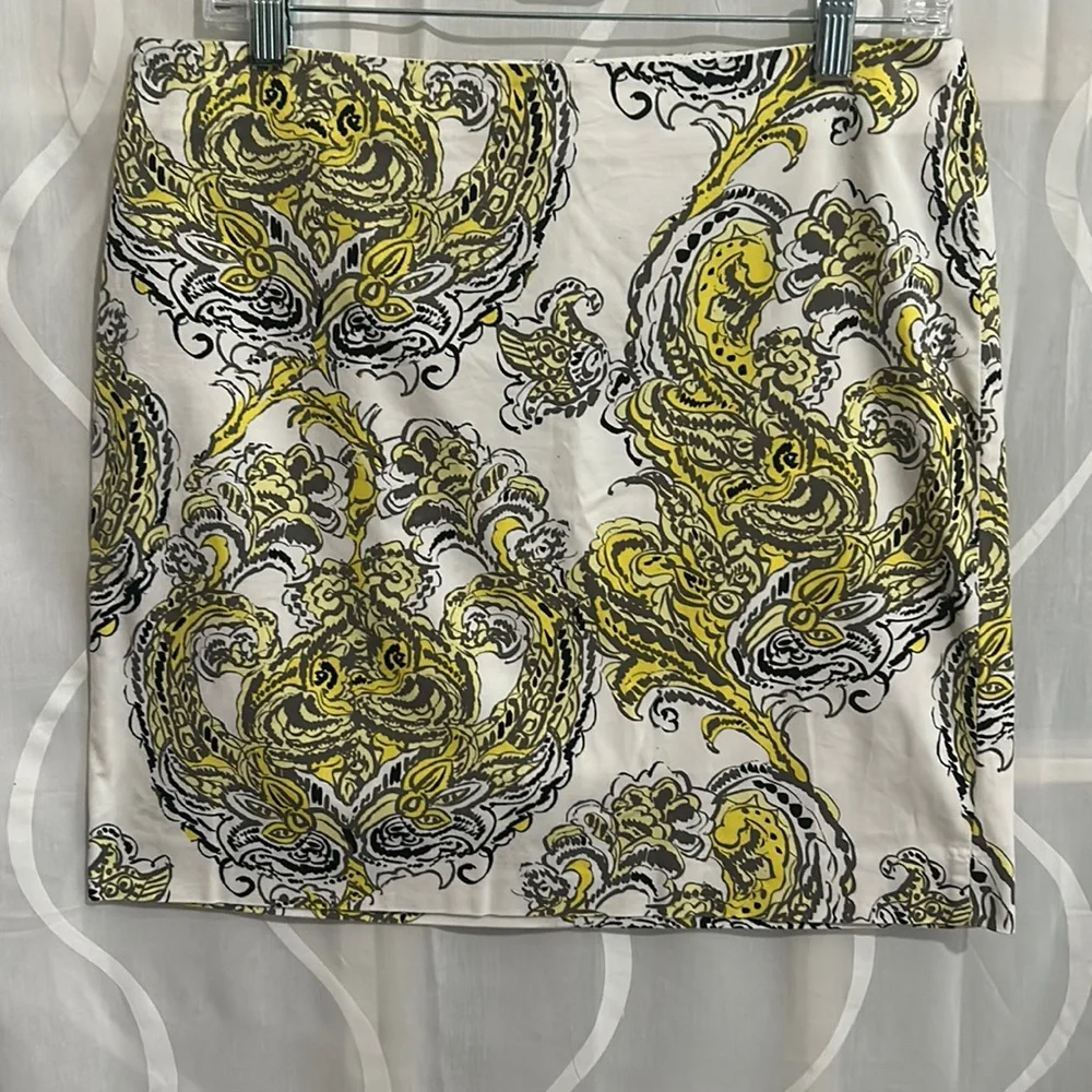 Ann Taylor White & Yellow Print Madison Skirt, Size 8P
